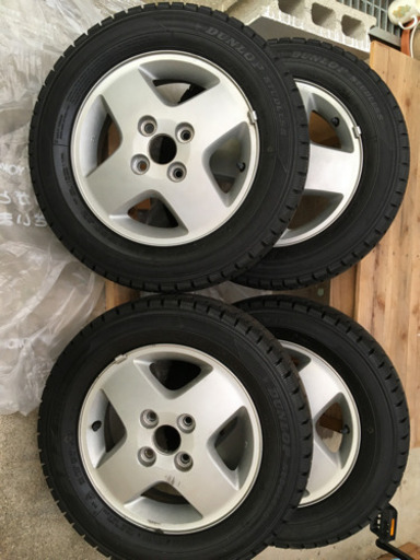 13インチ155/70  R13 75Qスタッドレスタイヤホイール　軽自動車 ダンロップ