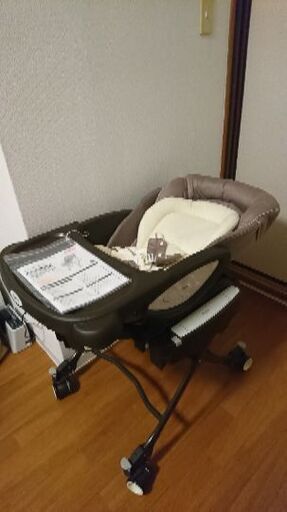 ハイローベッド＆チェア ユラリズム オート(1台)【アップリカ(Aprica)】[ハイローラック バウンサー ハイローベッド&チェア]