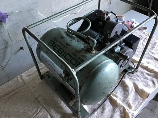 日立　BEB ICON オイルフリーコンプレッサー
