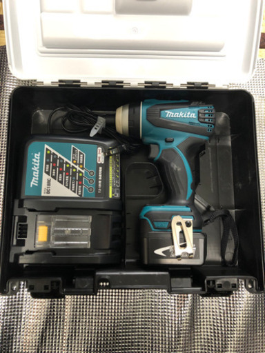 makita14.4vインパクトドライバーキャンセルの為再出品します。