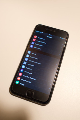 iPhone 8 64GB スペースグレイ SoftBank SIMロック解除済み