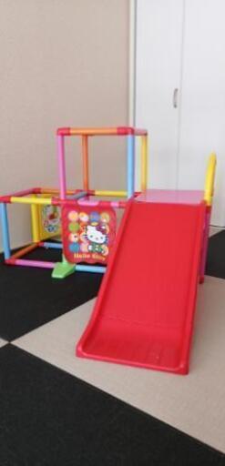 ハローキティのジャングルジム