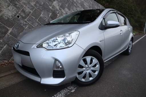 アクア　(平成24年式)右ライト　新品未使用 楽天市場】アクア 右 ヘッドライト 中古の通販