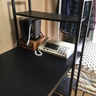 棚付きデスクの画像
