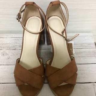 新品OZOCのサンダルの画像