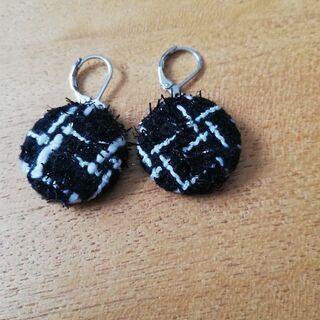ピアス