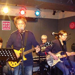 ベース弾きさん募集。生演奏セッション