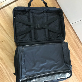 Travelpro スーツケースの画像