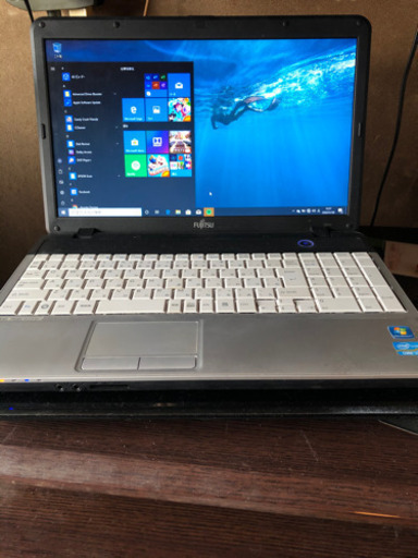 富士通FMV   Windows10pro認証済み