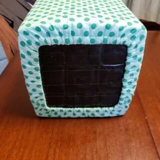 ハンドメイドのイスの画像