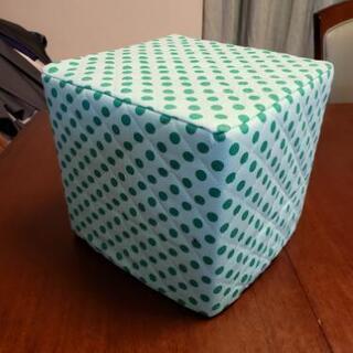 ハンドメイドのイスの画像