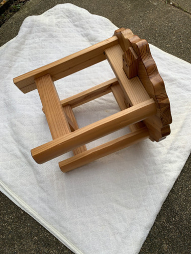 【新品】【未使用】子ども用イス　葉っぱ