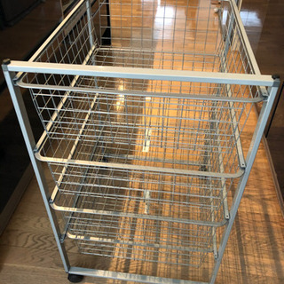 IKEA 可動式 4段ワゴン ②