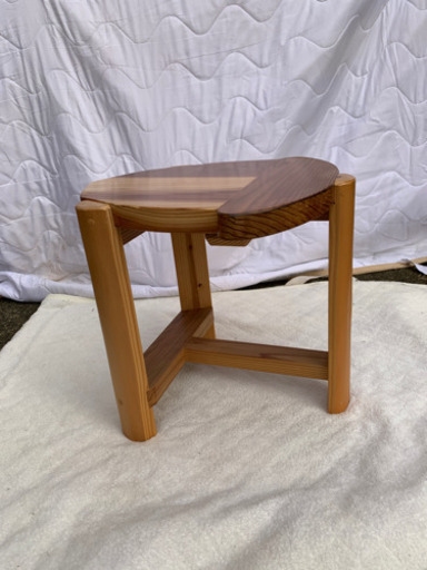 【新品】【未使用】子ども用イス　ドングリ
