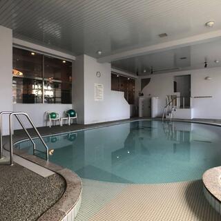 温泉大浴場・温水プール付きリゾートマンションワンルーム129万※価格下げました − 長野県