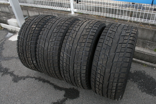 ～売約済～バリ溝【中古品】ヨコハマ スタッドレスタイヤ 295/45R20 4本セット