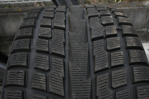 ～売約済～バリ溝【中古品】ヨコハマ スタッドレスタイヤ 295/45R20 4本セット