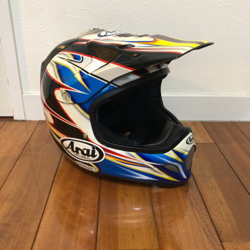 アライ  Arai  V-Cross3 アキラ Ｌサイズ