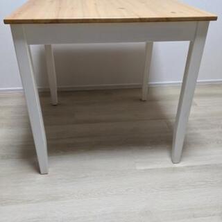 IKEA ダイニングテーブルの画像