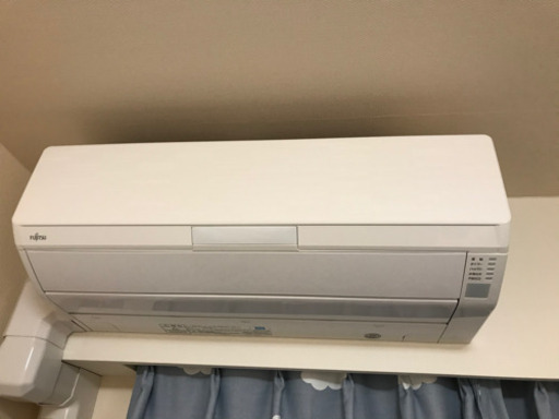 (美品‼️) ヤマダ電機6年無料保証付　2017年製　富士通nocriaエアコン AS-R22G-W フィルター自動掃除機能付き