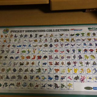 ポケモン柄デスクマット付学習机 無料で譲ります