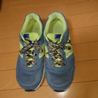 【取引中】NIKE スニーカー