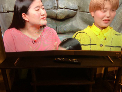 49インチテレビ、テレビ台付き