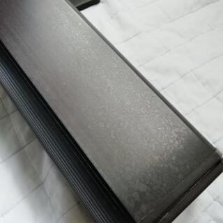 プロジェクタースクリーン 置型の画像