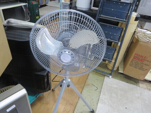 新品同様！30センチ工業扇風機　折り畳み3脚　夜8時半まで営業中！