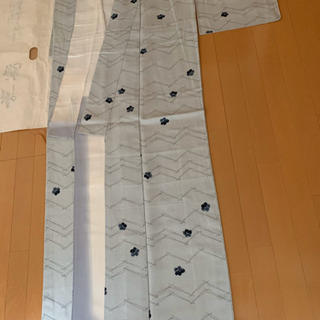 未使用 しつけ糸が付いてます。 着物の画像