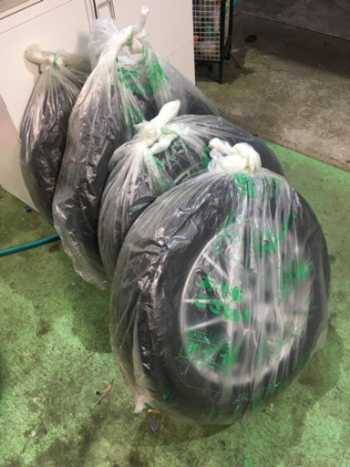 ブリジストン　スタットレス  VRX  175 65R 15 ４本ホイールセット