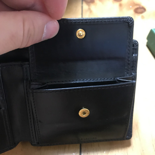ホワイトハウスコックス　財布