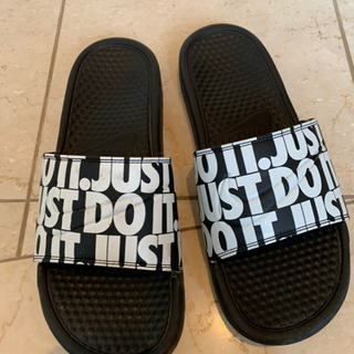 NIKE サンダル　黒