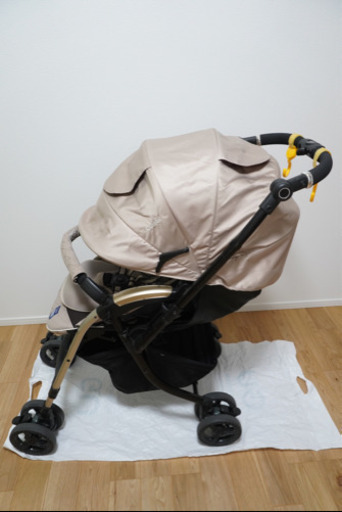 【値下げ中】コンビ　ネムリエ　オート4キャス　両対面式A型ベビーカー