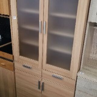 2枚扉食器棚【トレファク草加店】