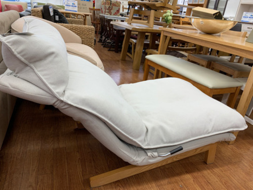 角度が自由に変えられる無印良品のリクライニングソファ!