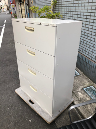 事務用品オカムラ、キャビネット4段