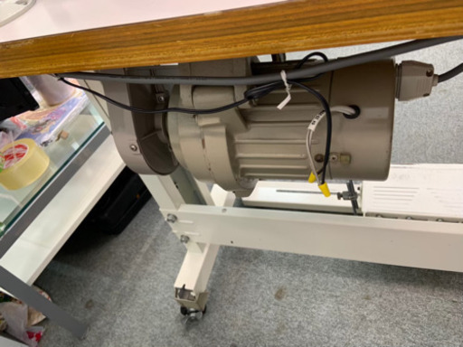 brother 本縫い 一本針 工業用ミシン DB2-B735-3 業務用足踏み 高速 裁縫 洋裁 100V 電動