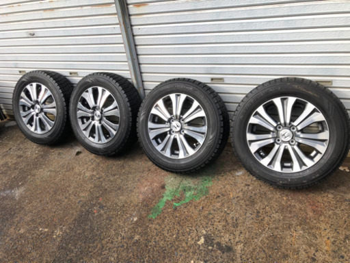 スタッドレスタイヤ　185/65R15 ホンダフリード純正アルミホイール