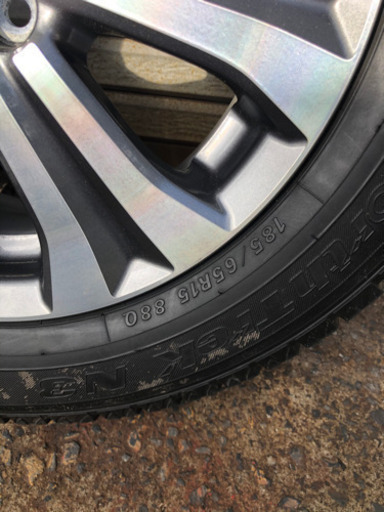スタッドレスタイヤ　185/65R15 ホンダフリード純正アルミホイール