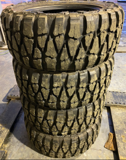 NITTO マッドグラップラー 33×12.5R20 フルピン 800発 ランクル等