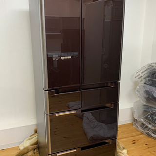 HITACHI 冷蔵庫　ノンフロン　真空チルド　2012年　6ドア