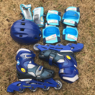 ローラースケート キッズ用。ブルー