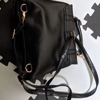 【取りに来て頂ける方限定】CECIL McBEEバックの画像