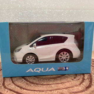【非売品】トヨタ　アクア　ミニカー