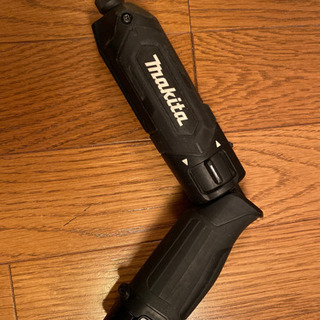 再出品！お値下げ！！インパクトドライバー7.2V！バッテリー2個➕充電器付き！ 再出品！お値下げ！！インパクトドライバー7.2V！バッテリー2個➕充電