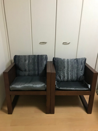 訳ありオシャレ椅子二脚