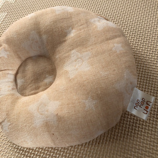 未使用　ベビー枕　&固形石鹸
の画像