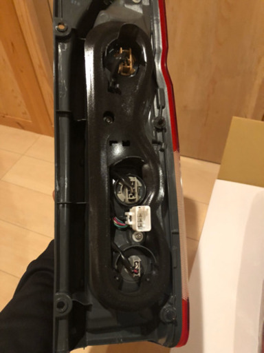ハイエース　5型　純正テールライト　新車外し　美品