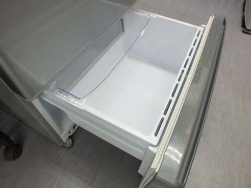 AQUA 272リットル 2016年製　冷蔵庫 AQR-271Ｆ(Ｓ) ￥38,800-